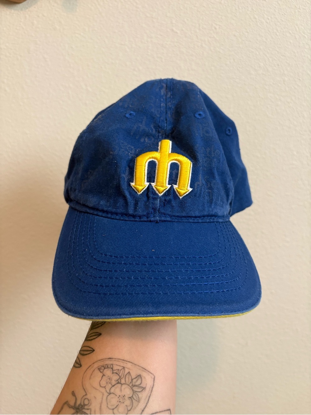 Seattle Mariners Blue Baseball Cap with Yellow Embroidered 'M' Trident Logo